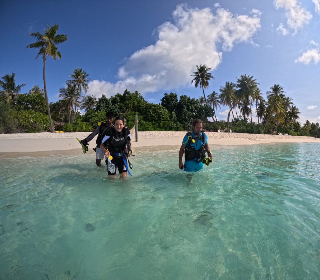 Diving at the Best House in Maldives Sabba Beach Hotels. 